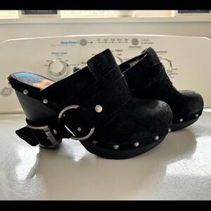 Rocket Dog Studded Buckle Clog Wedge Leather Shoes Sz. 6